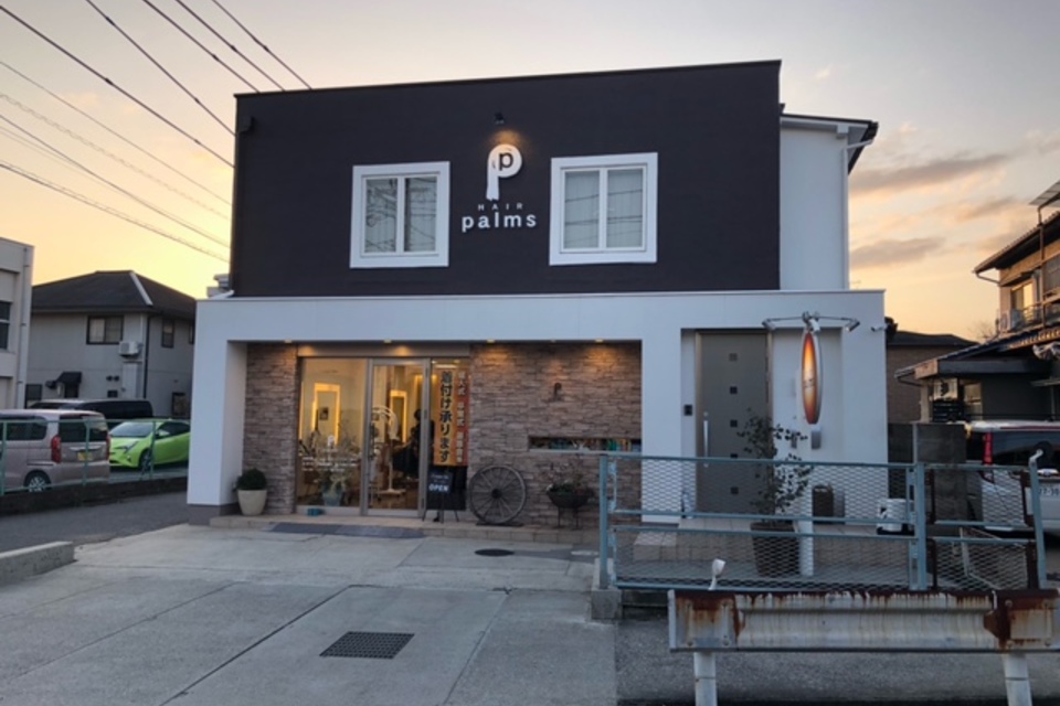 ヘアサロン　壁面看板の画像